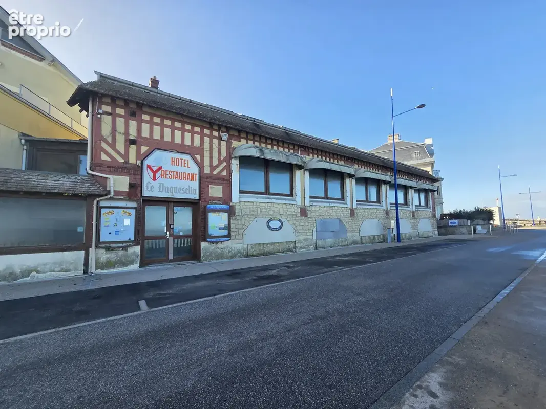 Hôtel-restaurant - Le Duguesclin   Grandcamp-Maisy - photo 1