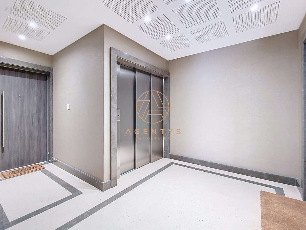 Appartement à SAINT-MAUR-DES-FOSSES