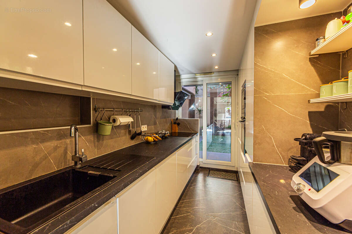 Appartement à MANDELIEU-LA-NAPOULE