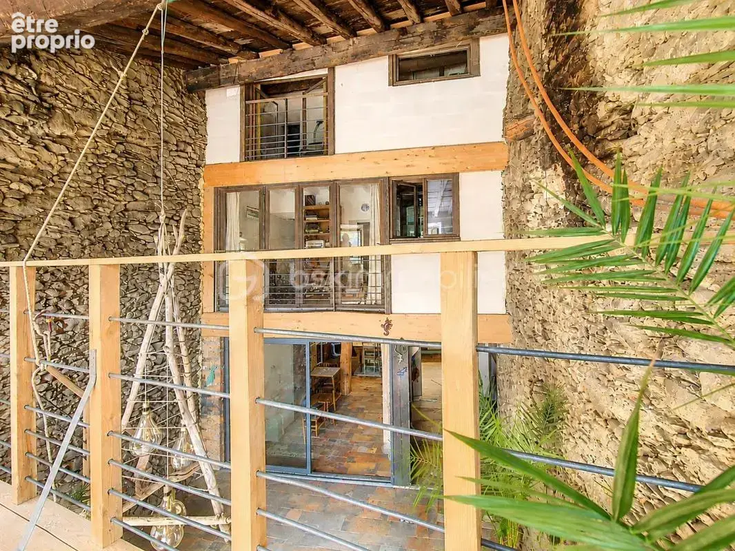Maison de village avec terrasse en pierre et garage - photo 3