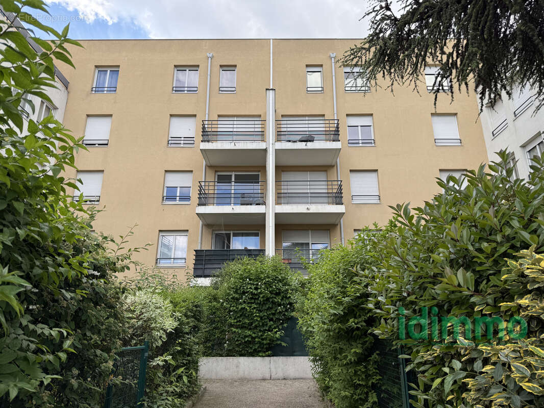 Appartement à LYON-8E