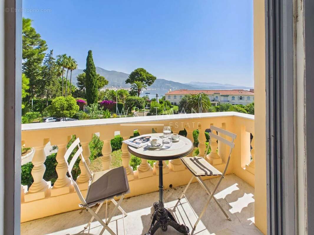 Appartement à ROQUEBRUNE-CAP-MARTIN