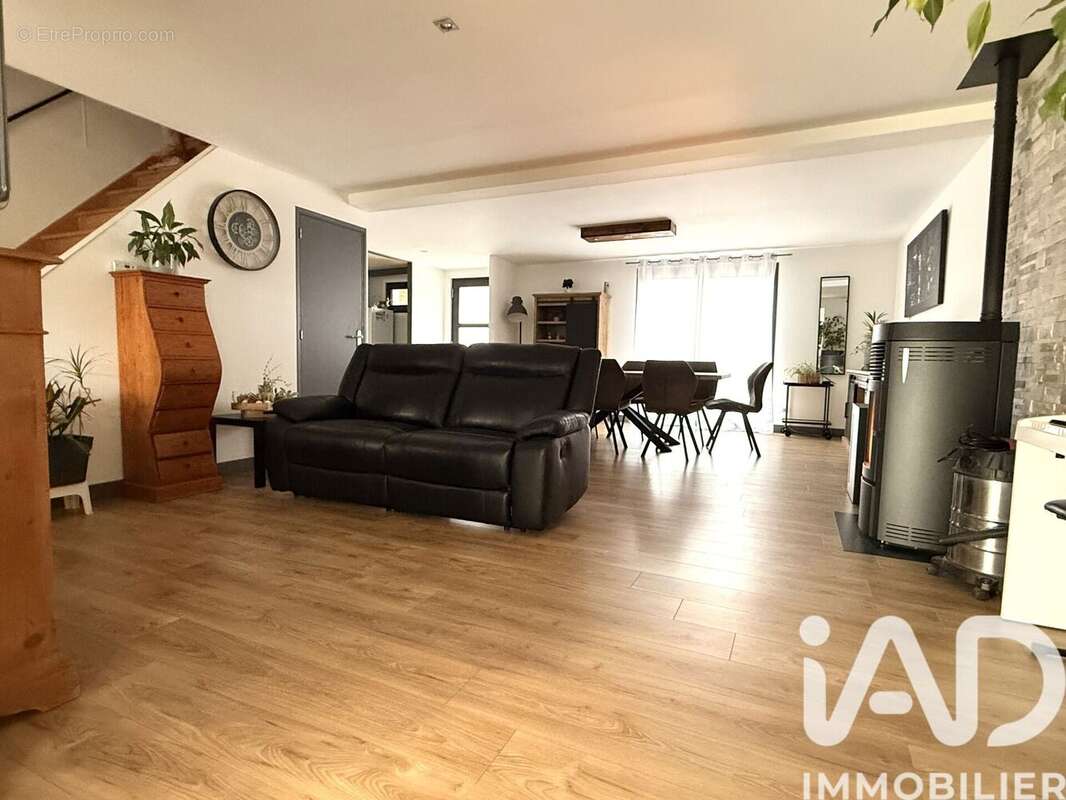 Photo 2 - Maison à COUTICHES