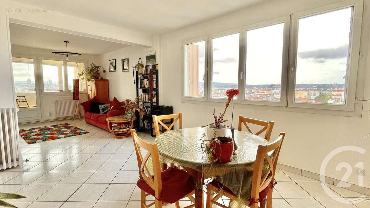 Appartement à VILLEURBANNE