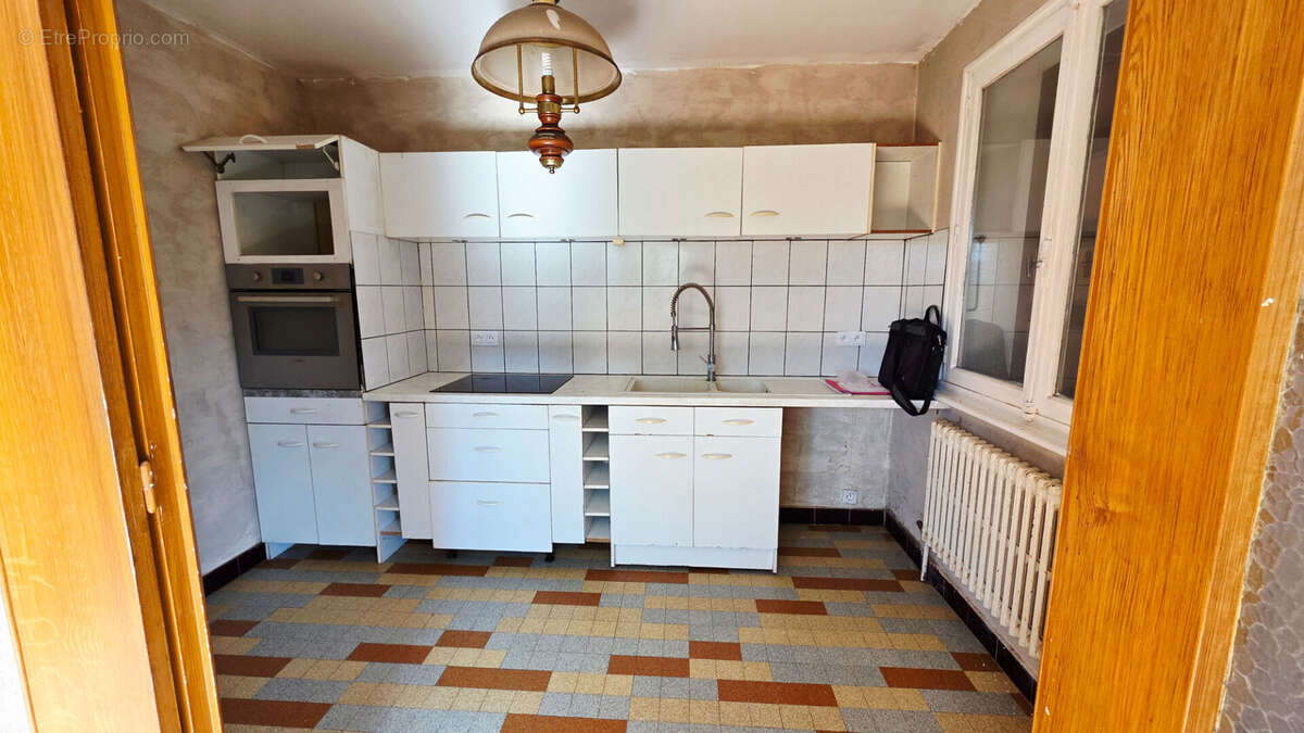 Maison à CONDAMINE