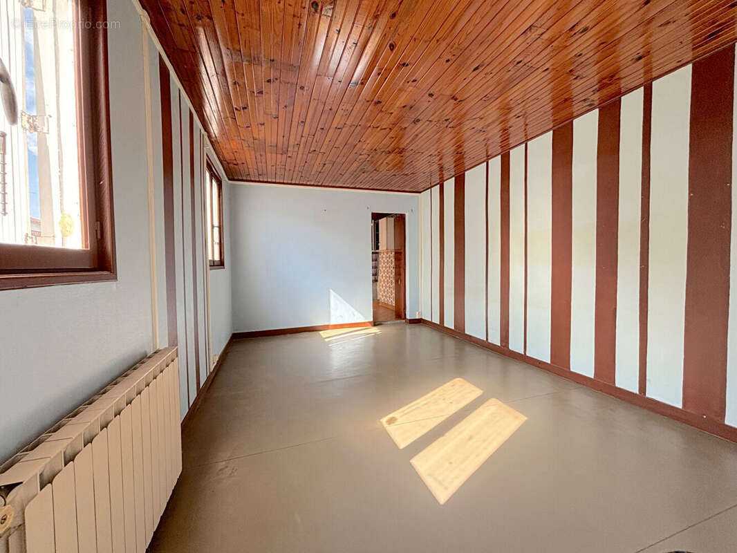 Maison ROYAN 4 Pièces 120m2 - photo 7