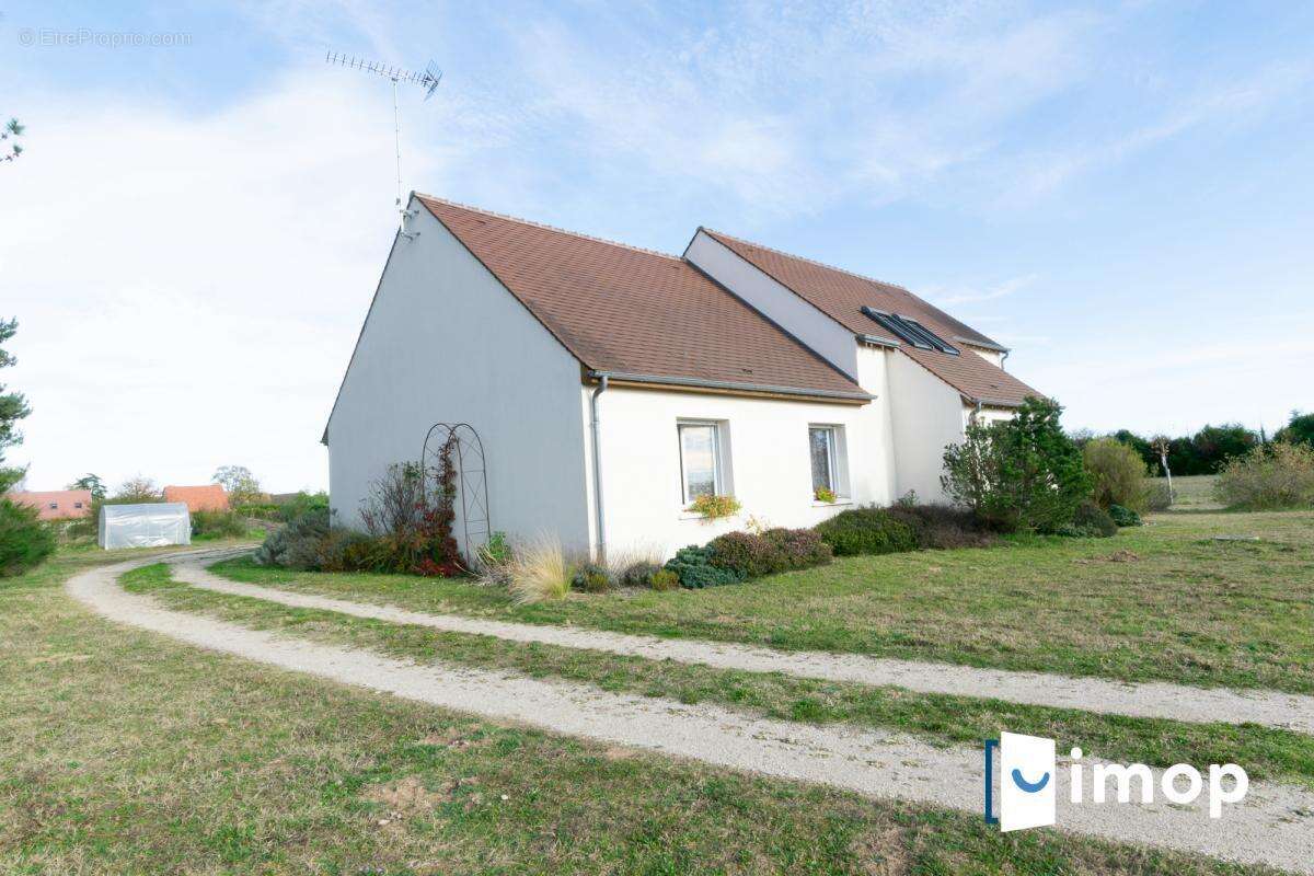 Maison à CHATEAUNEUF-SUR-LOIRE
