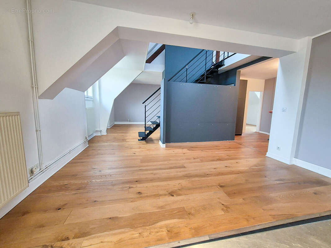 Appartement à MELUN