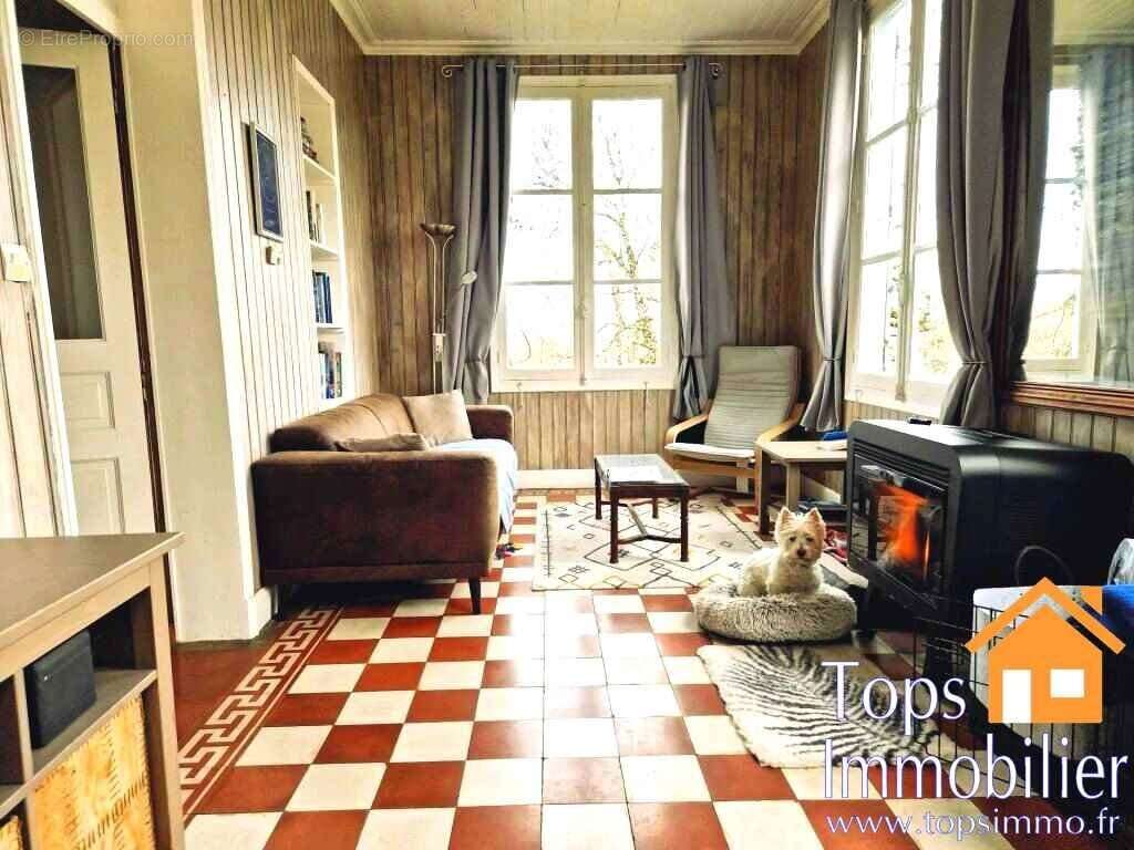 Maison à VAILHOURLES