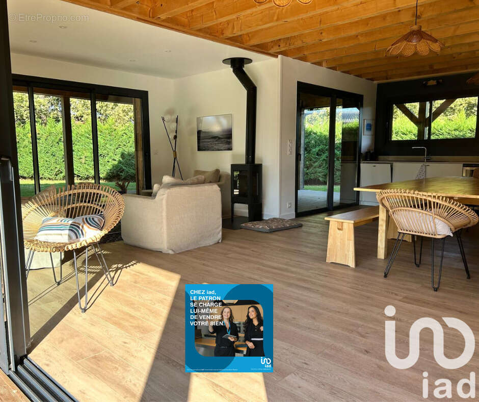 Photo 4 - Maison à SAINT-JULIEN-EN-BORN