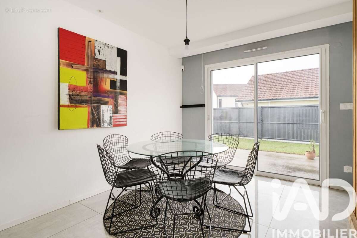 Photo 2 - Maison à RICHARDMENIL