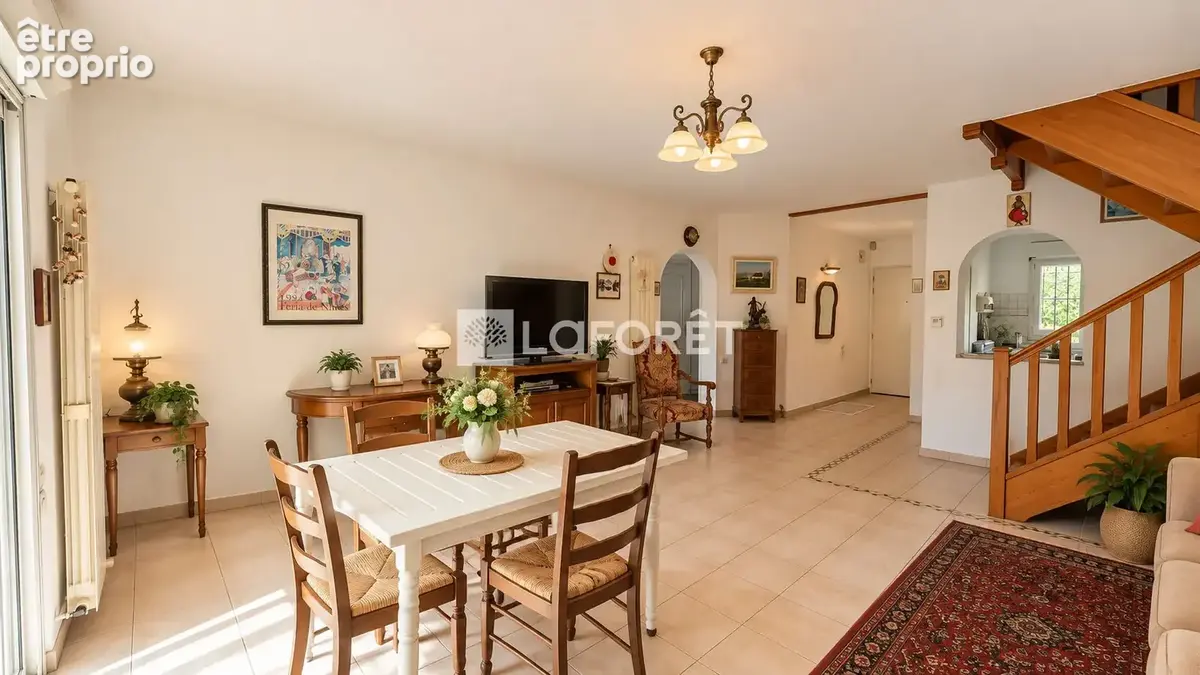 Maison 4 pièces - 109 m²  -  CROIX d'ARGENT - photo 3