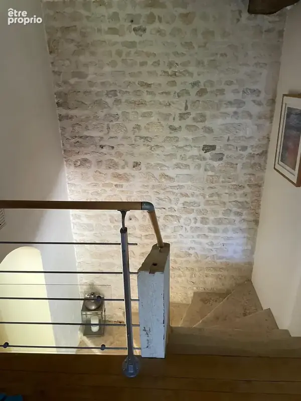 Propriété de charme  environ 200 m2 à Vouillé — Maison principale, T2 indépendant et dépendances en pierre - photo 5
