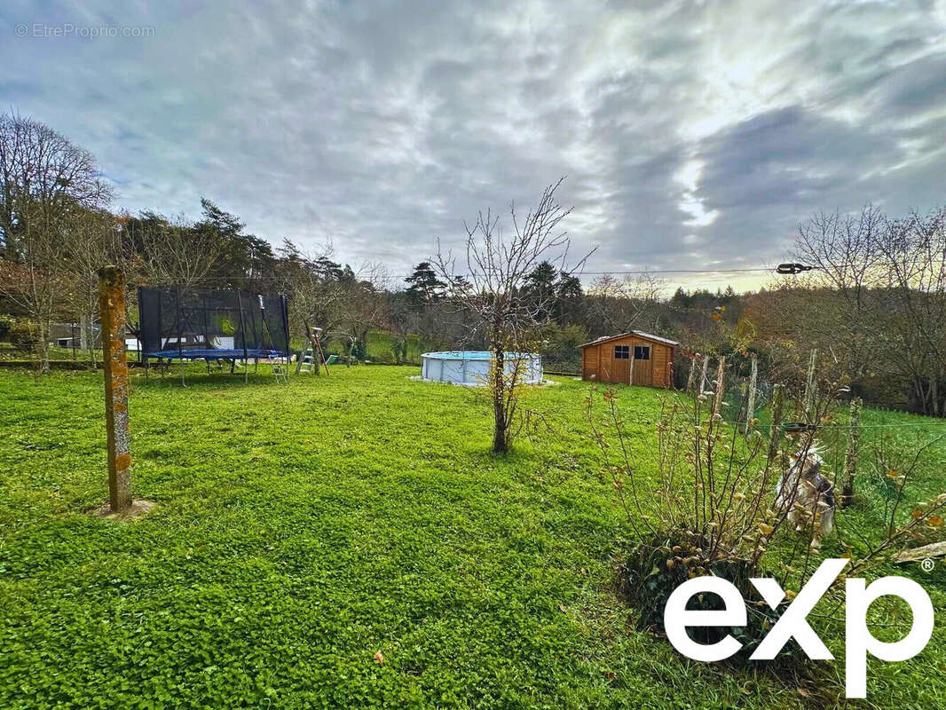 Maison à BUSSEROLLES