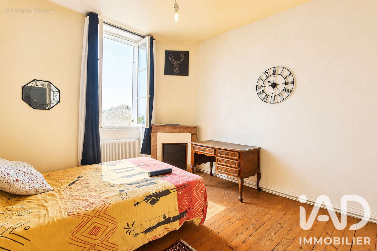 Maison 168 m² à Portets  - photo 5