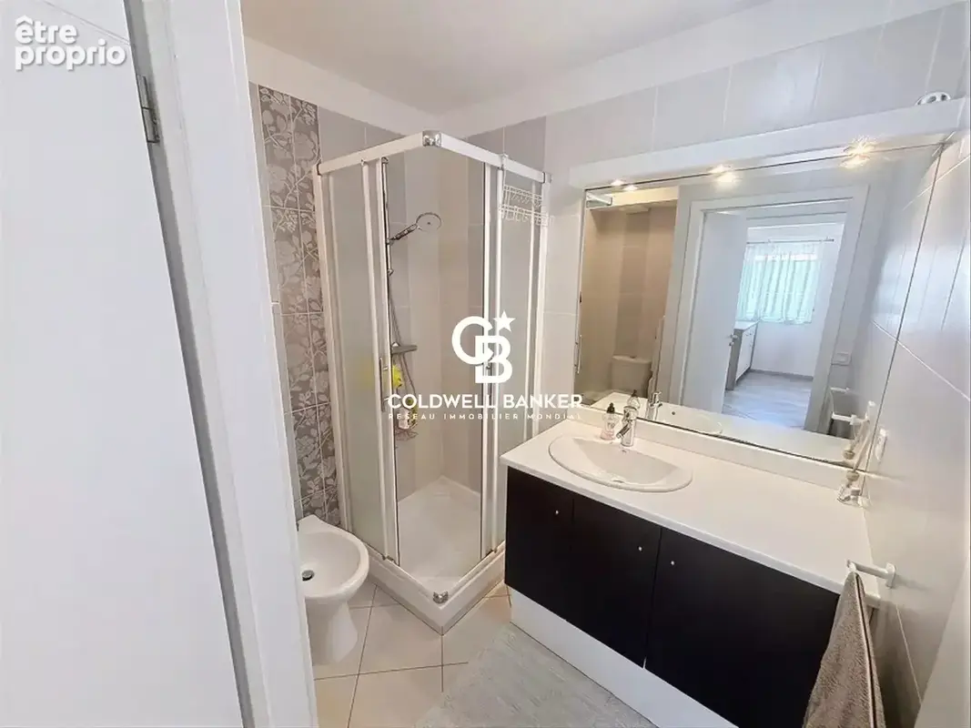 Appartement T2 - Saint-Aygulf à pied des plages et centre ville - photo 8