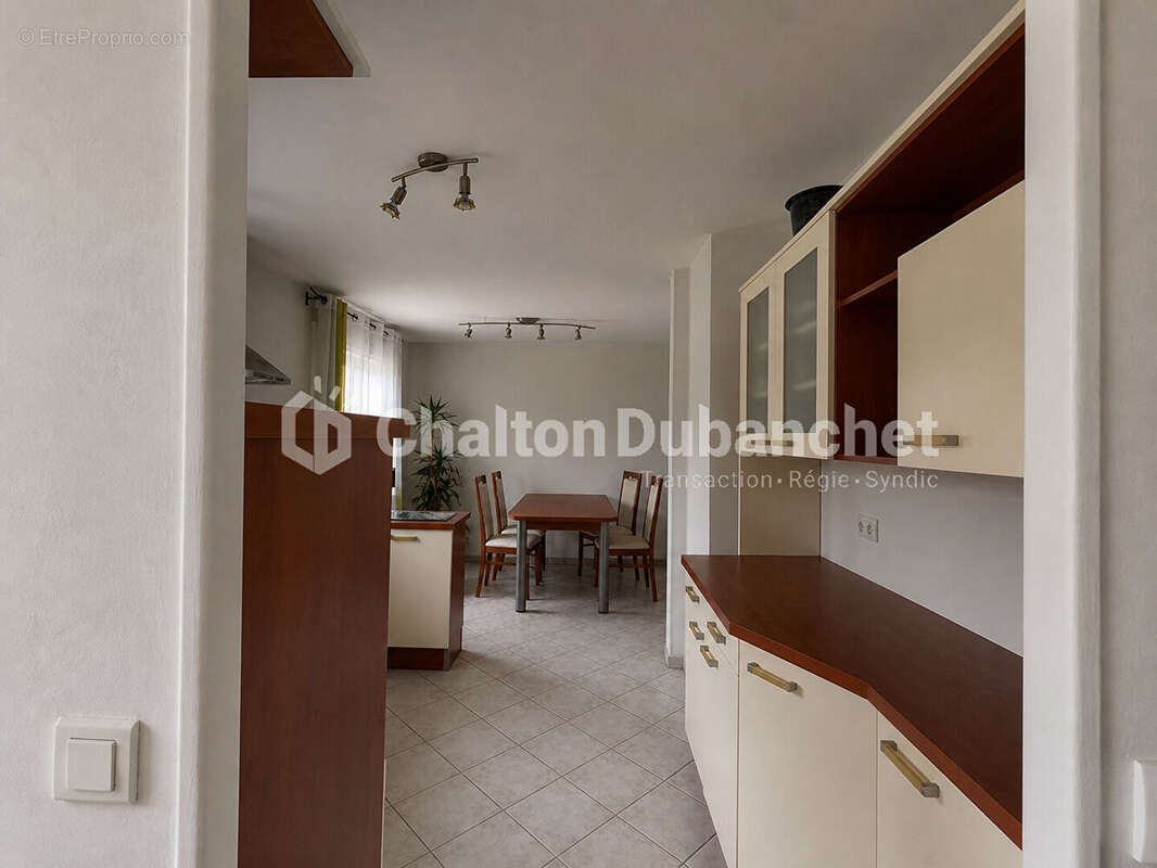 Maison 124 m² à Civens  - photo 8