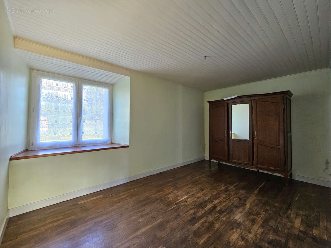 Maison à BOURG-LASTIC