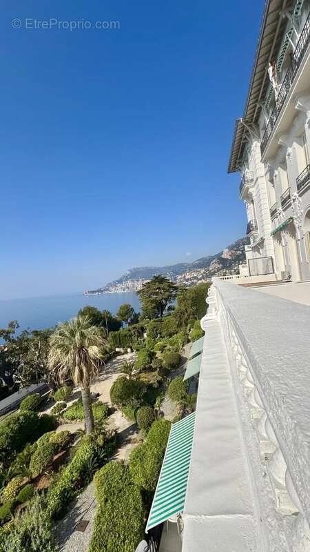 Appartement à ROQUEBRUNE-CAP-MARTIN