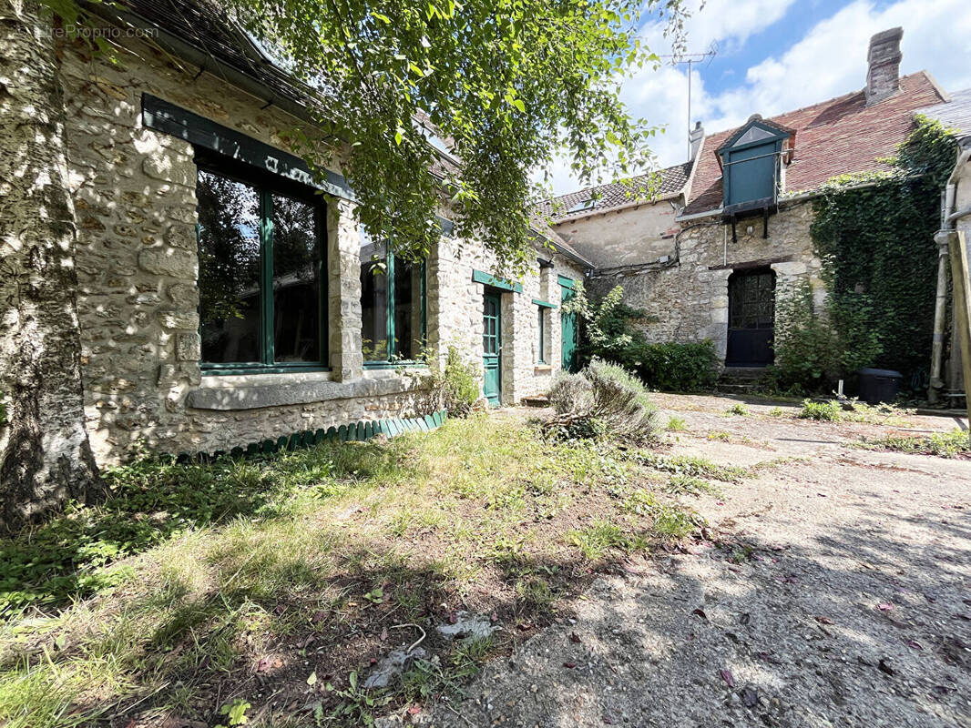 Maison à DOURDAN