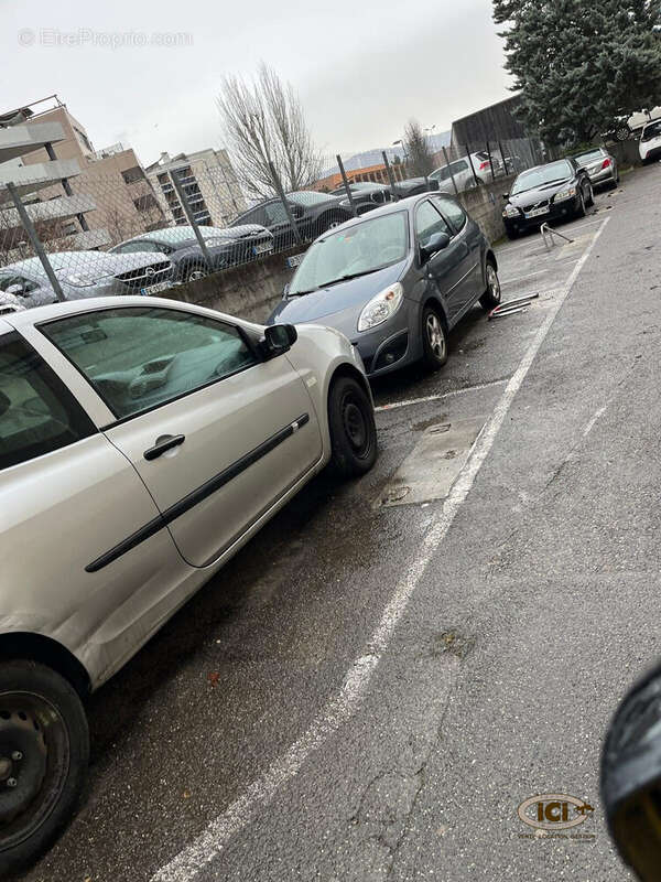 Parking à ANNEMASSE