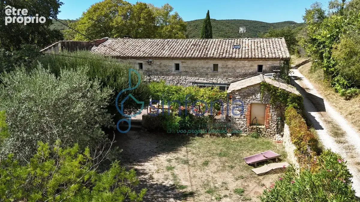 Ancienne cave vigneronne rénovée - Cadre privilégié à Goudargues - photo 2
