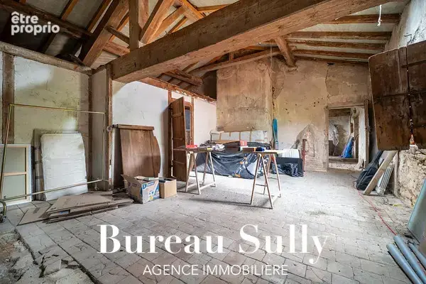 POLEYMIEUX-AU-MONT D'OR - Belle maison de caractère en pierres dorées T4 de 200m2 avec nombreuses dépendances - photo 10