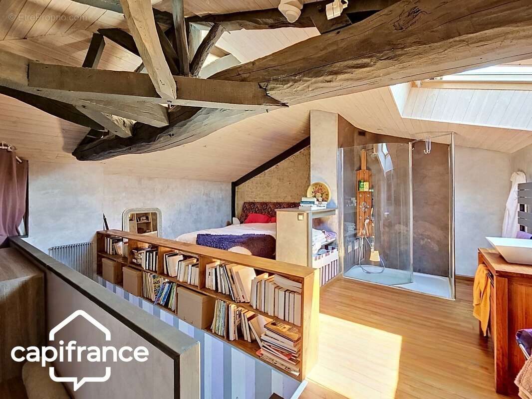 Maison en pierre de caractère 195 m² – 3 chambres – mezzanine – terrain 1 606 m² – Saint-Martin-de-Sanzay proche Saumur, Montreu - photo 12