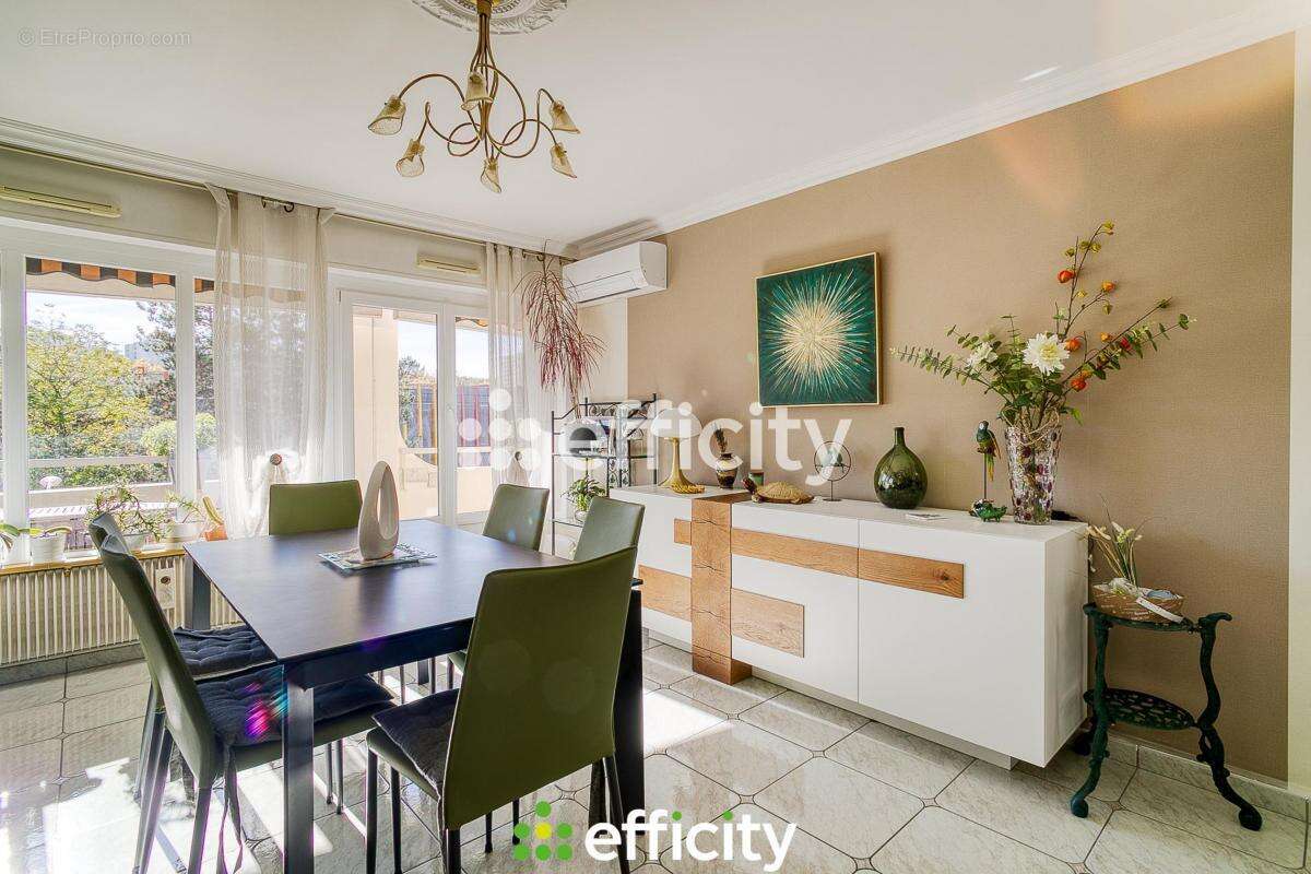 Appartement à LYON-9E