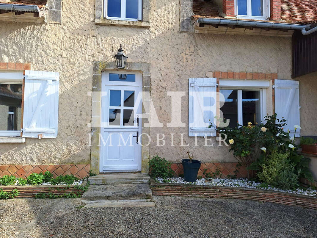 Maison à FRESNAY-SUR-SARTHE