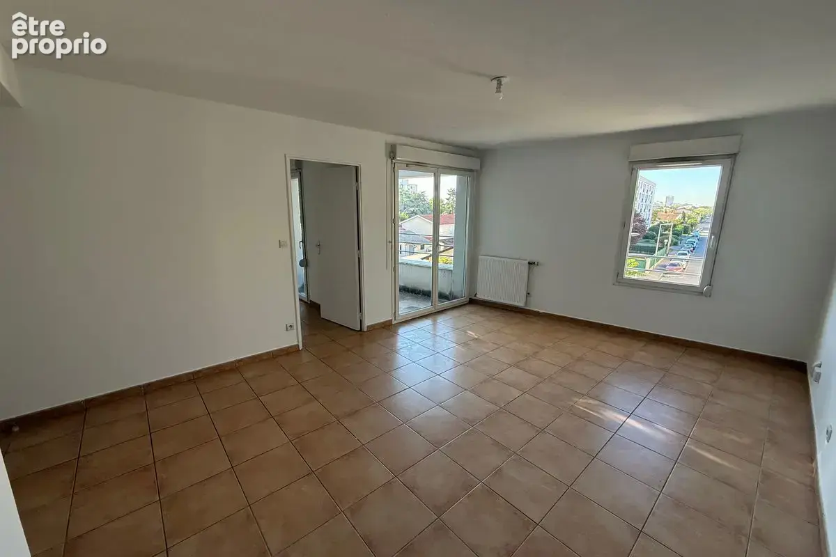 T3 de 64 m² à Vaulx-En-Velin au prix de vente de 136 000 € - photo 2