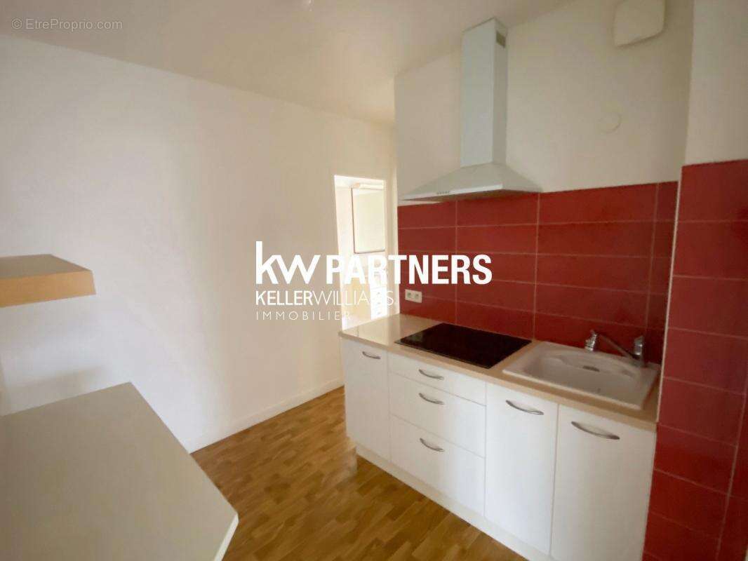 Appartement à COMBS-LA-VILLE