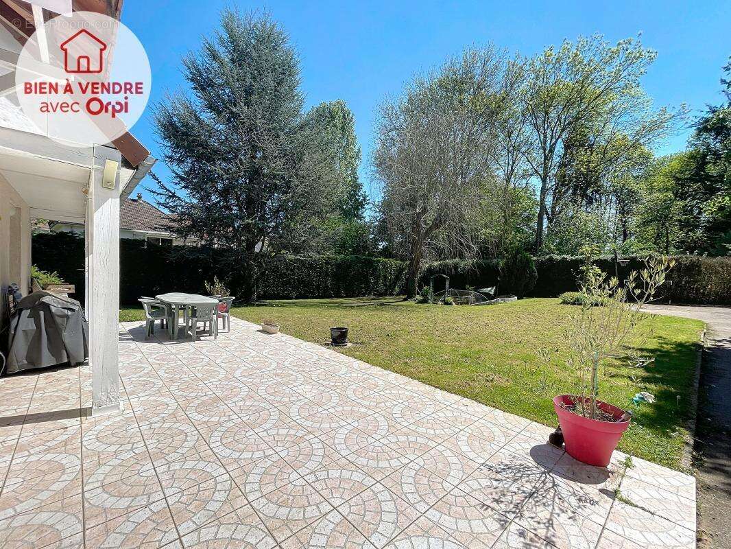 Maison à MONTALET-LE-BOIS