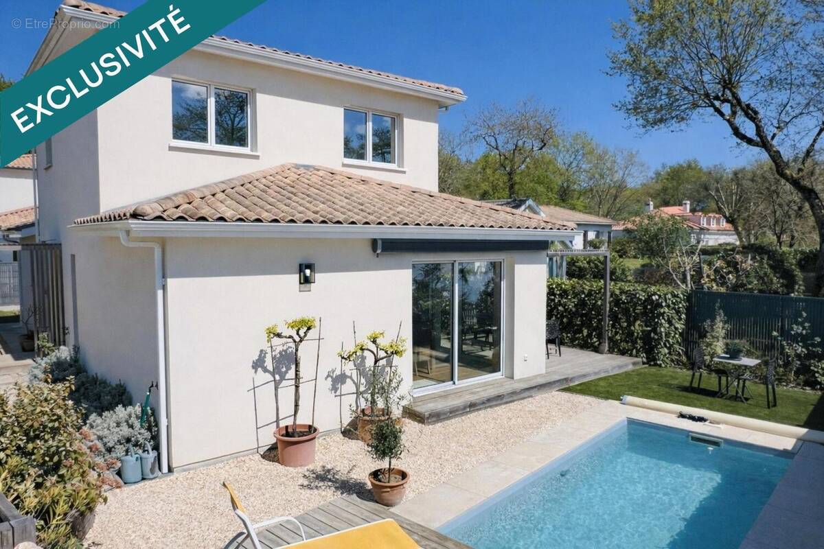 Photo 1 - Maison à SAINT-MEDARD-EN-JALLES