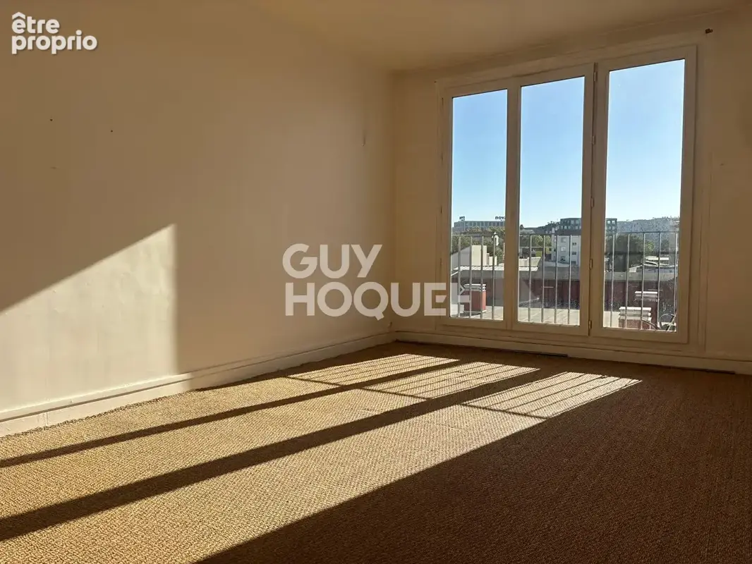 Quartier des puces / rue des rosiers  - 3 pièces - 50,15 m² - 3 caves - photo 4