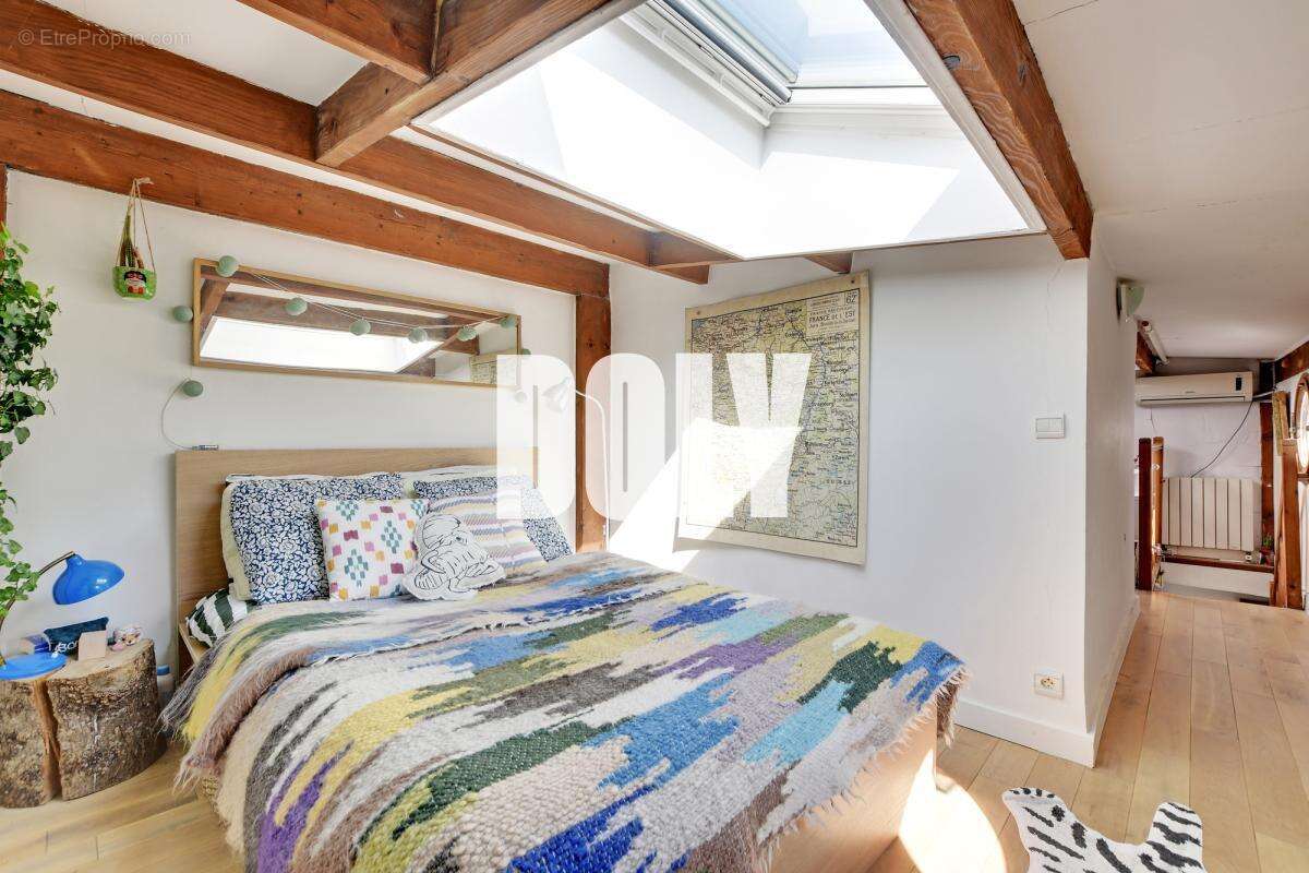 Appartement à PARIS-17E