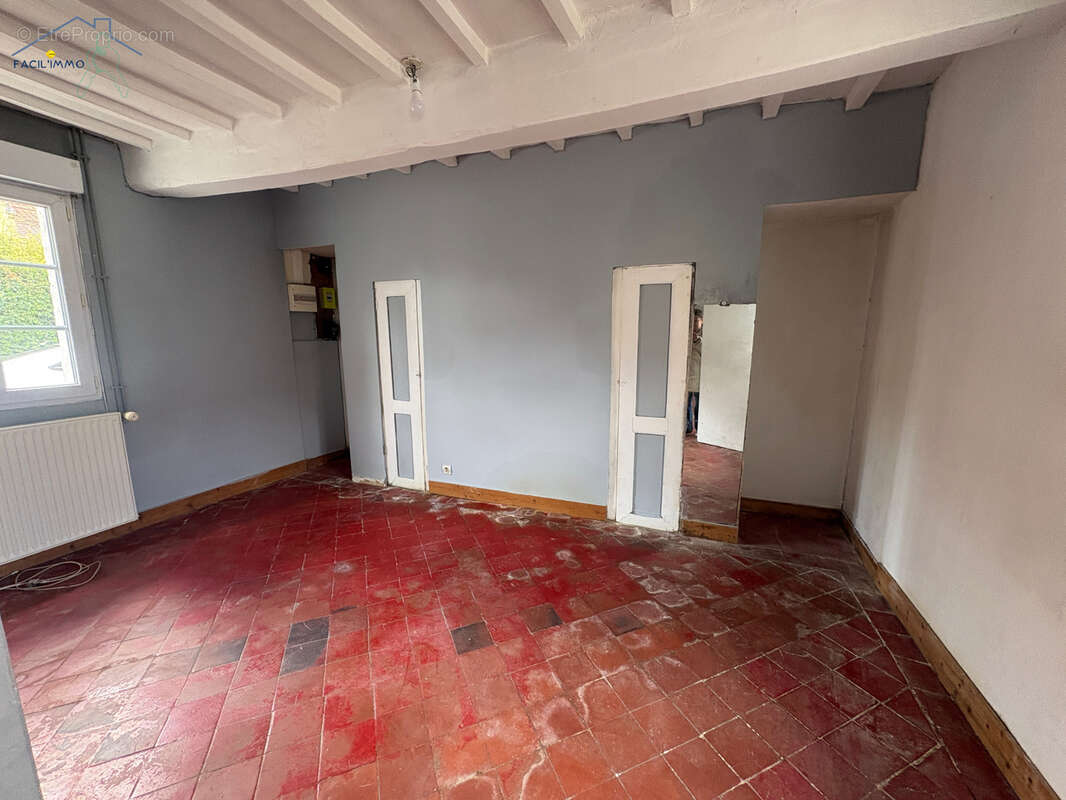 Maison à TOURS-EN-VIMEU