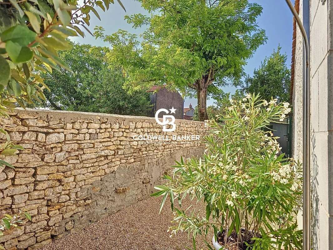 Maison à PUYRAVAULT