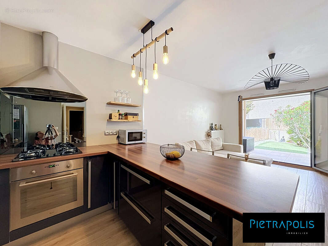 Appartement à NEUVILLE-SUR-SAONE