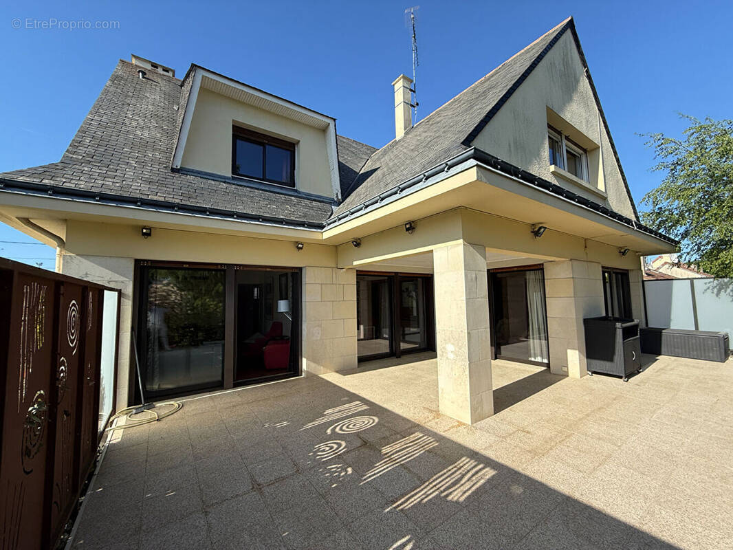 Maison à RAMBOUILLET