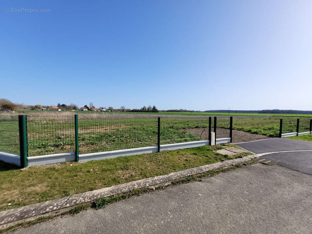 Terrain à ILLIERS-COMBRAY