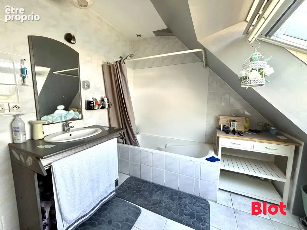 Maison 6 pièces 120 m² à vendre à Noyal-Chatillon-Sur-Seiche (35230) - photo 8