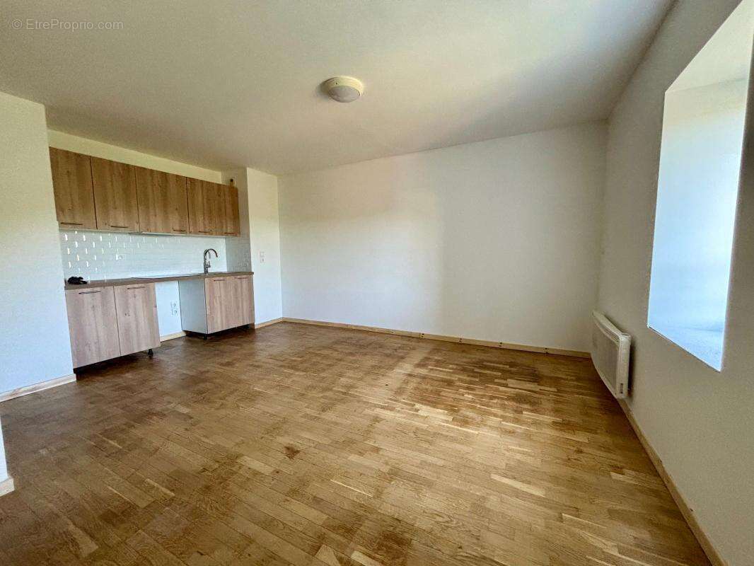Appartement à AUVERS-SAINT-GEORGES