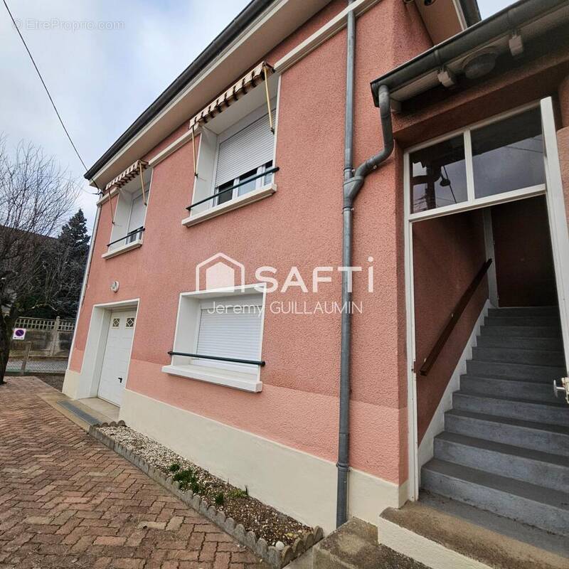 Photo 1 - Maison à BELLERIVE-SUR-ALLIER