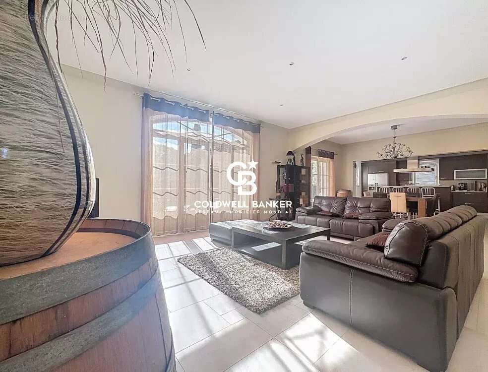 Maison à PUGET-SUR-ARGENS