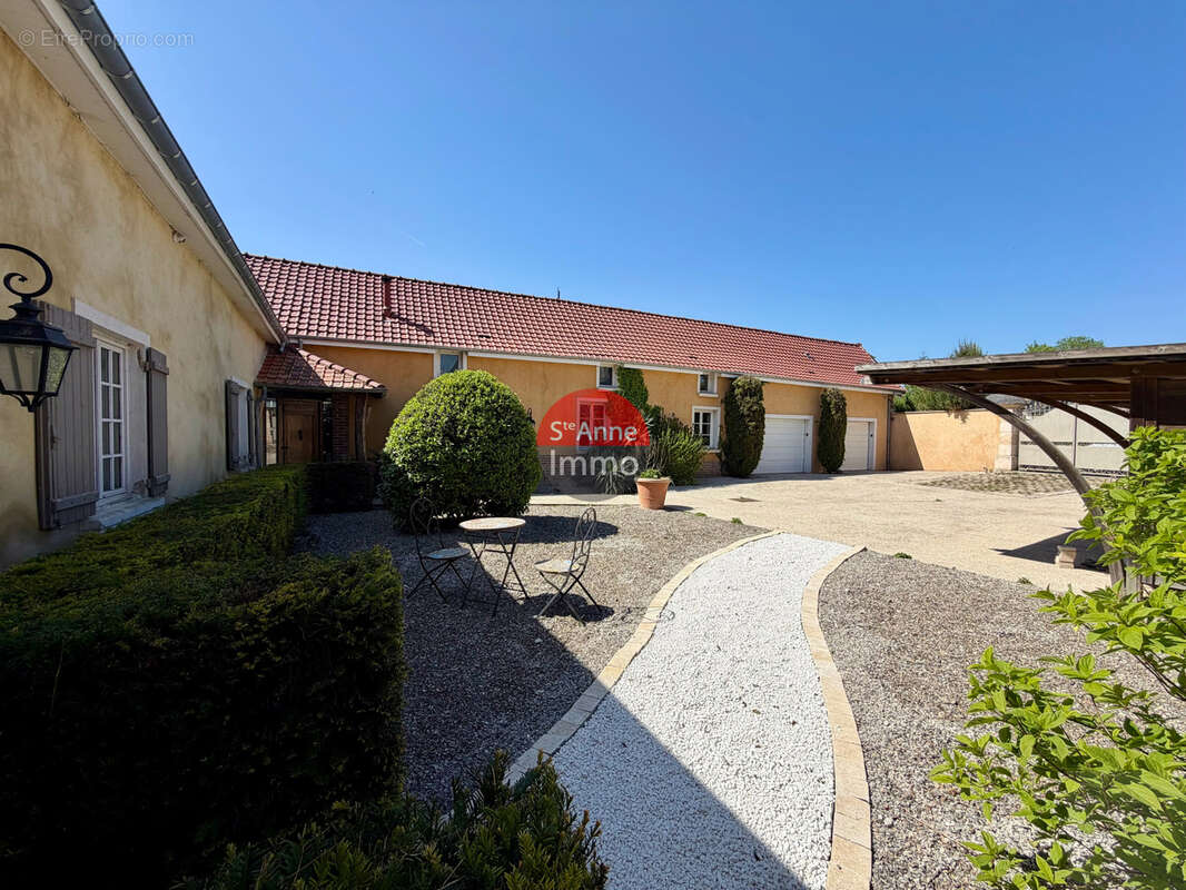 Maison à BEHENCOURT
