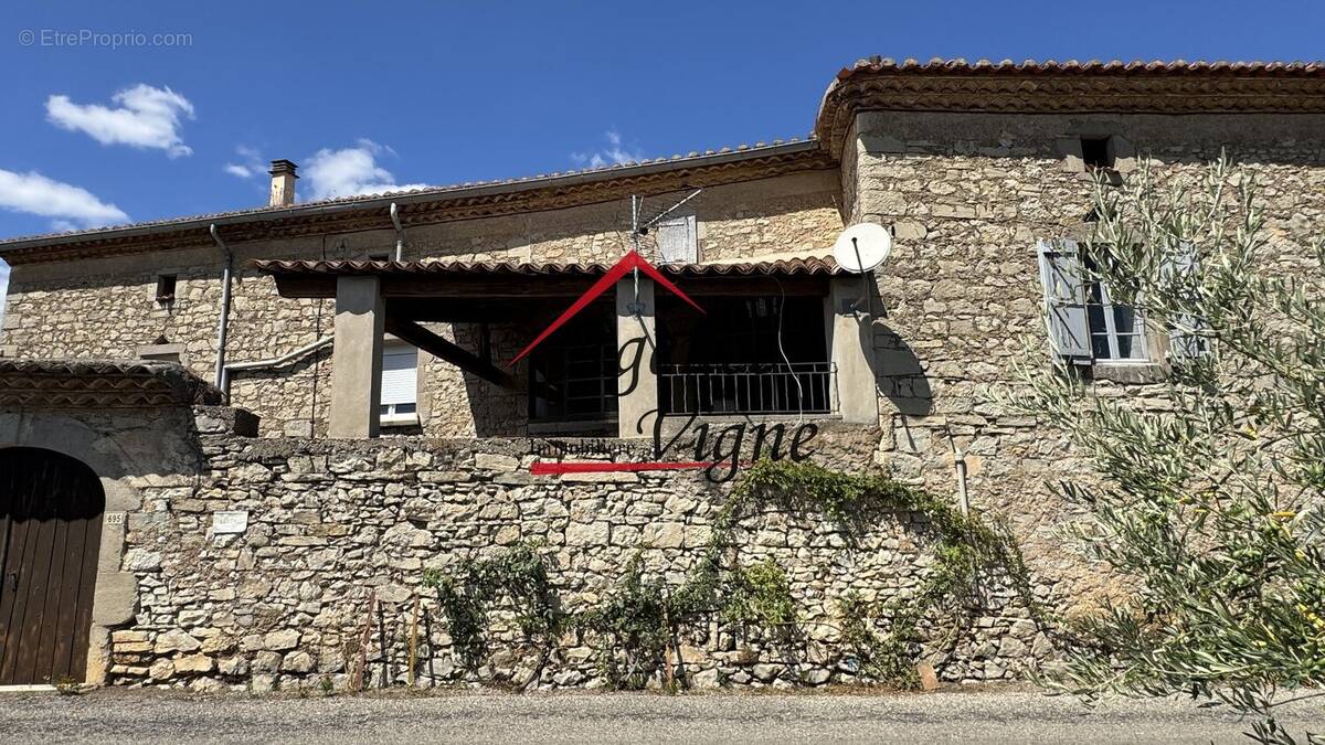 Maison à COURRY
