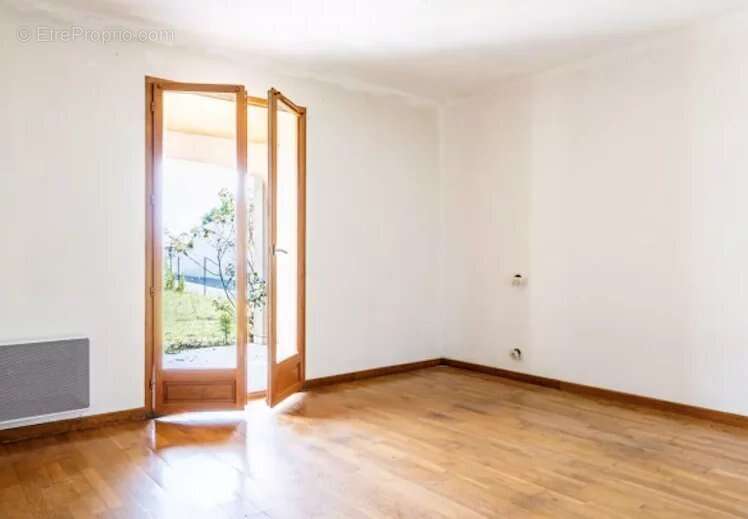 Maison à SAINT-JUST-LUZAC