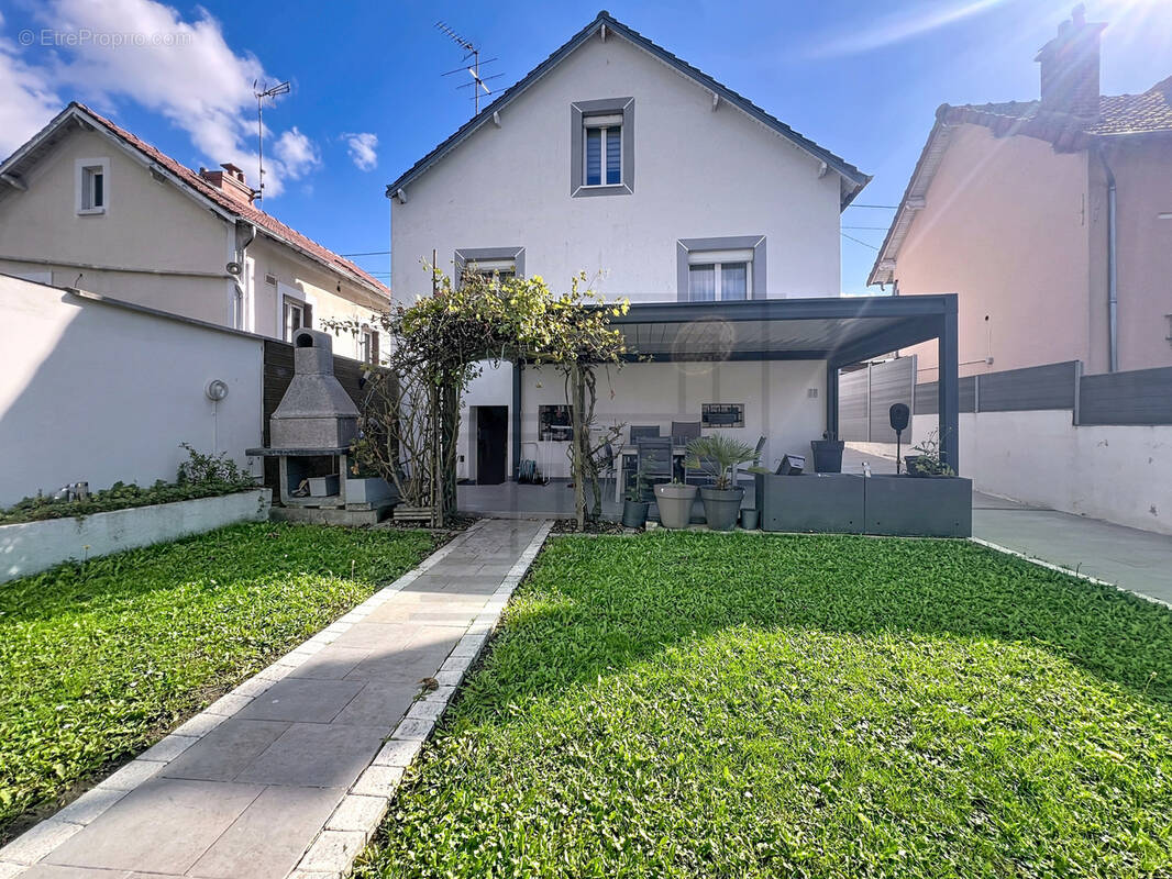 Maison à BEAUMONT-SUR-OISE