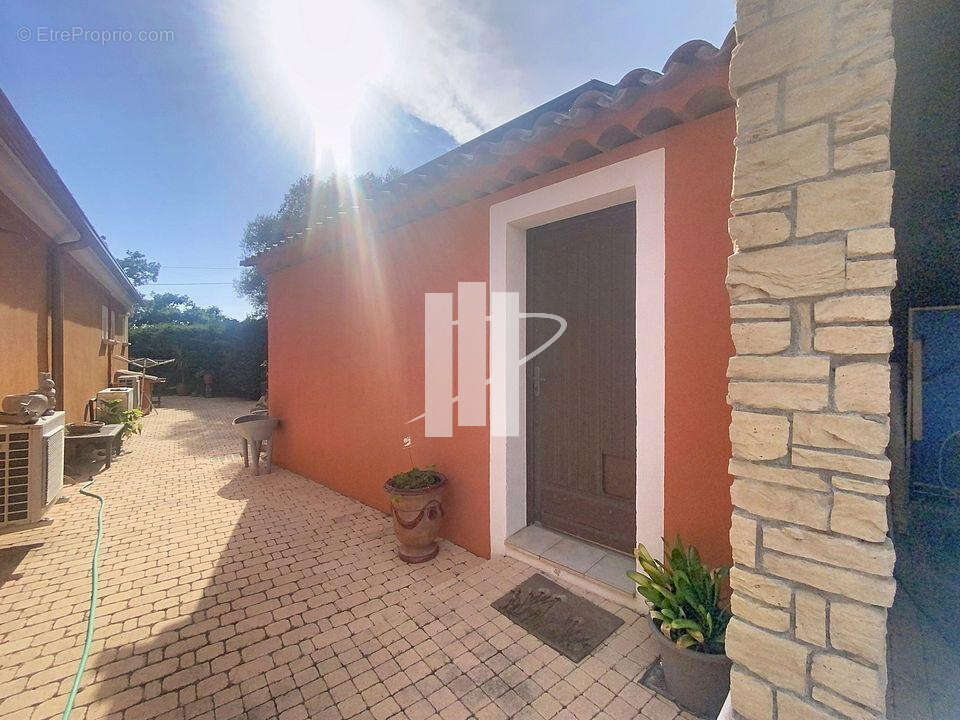 Maison à FREJUS